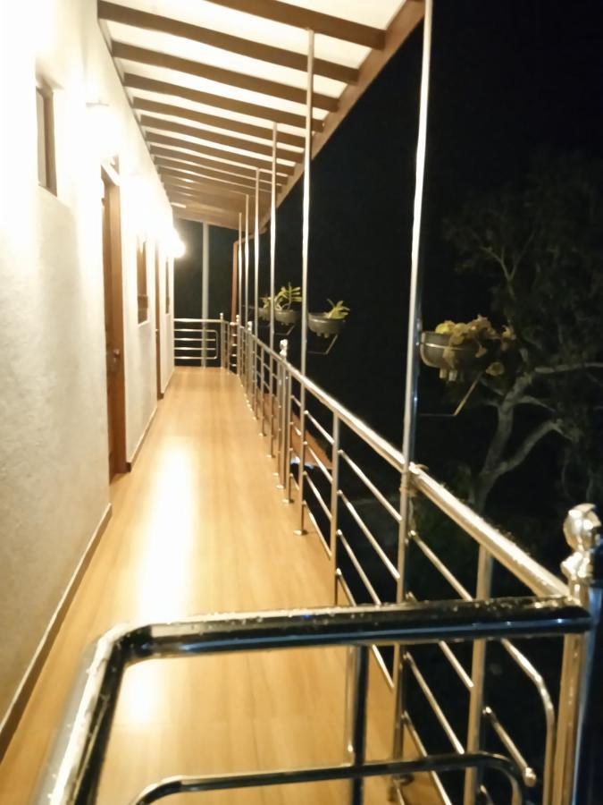 Silver Rail كالي المظهر الخارجي الصورة